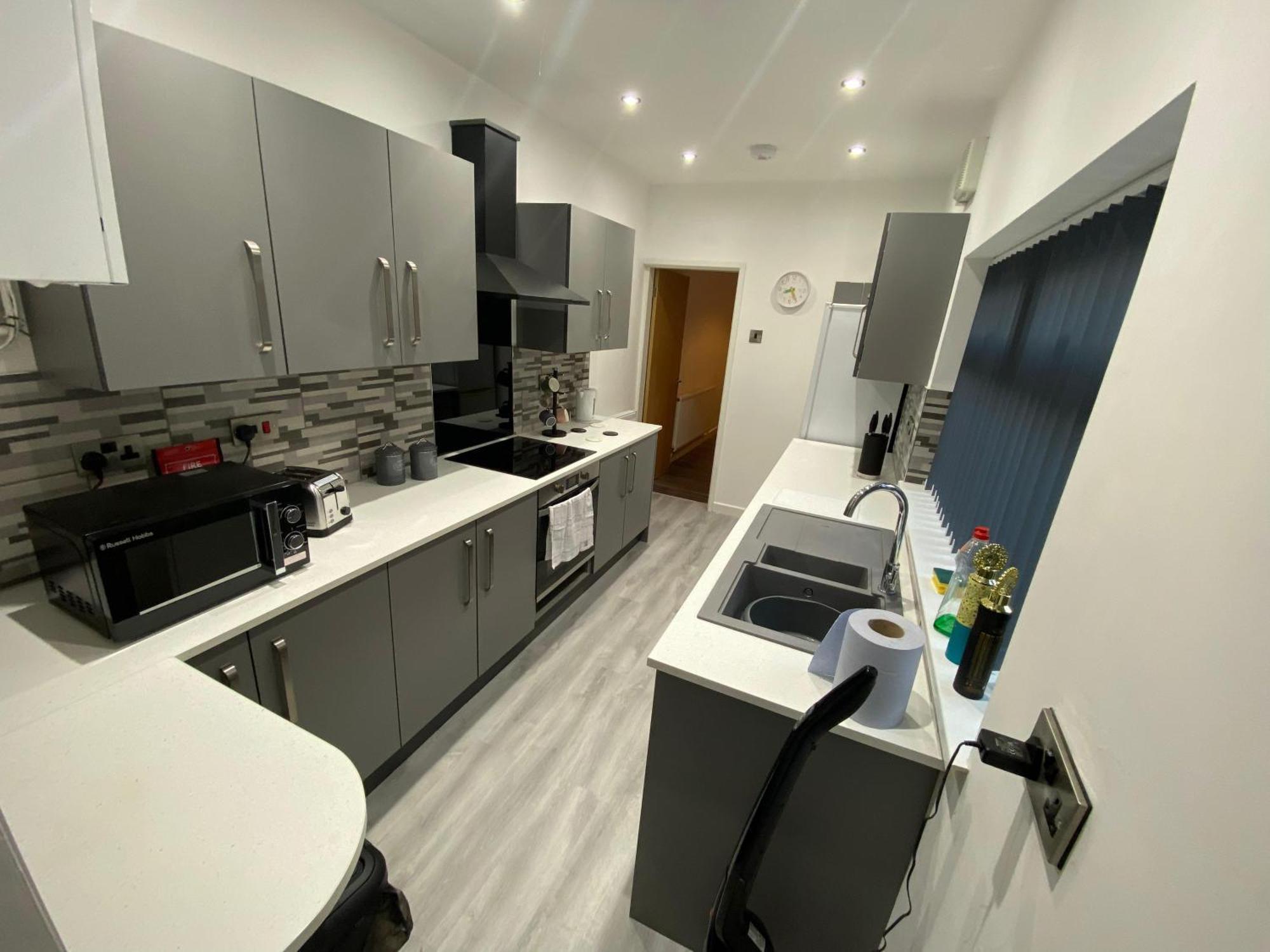 Houghton Guest House 2 Stoke-on-Trent Экстерьер фото